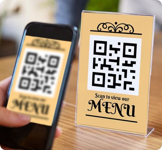 Traditional server vs QR Code menu: Which is better?